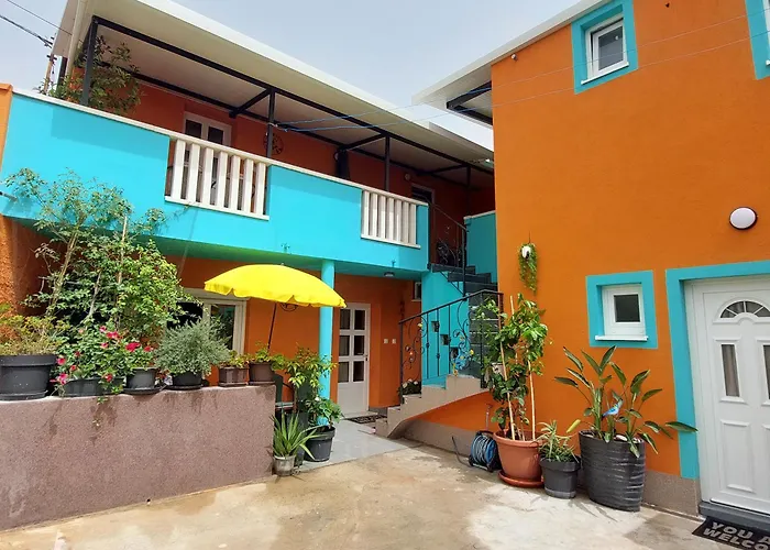 Mexicana Apartment Pink