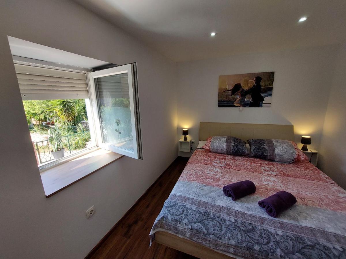 Apartment Mexicana Pink Zadar