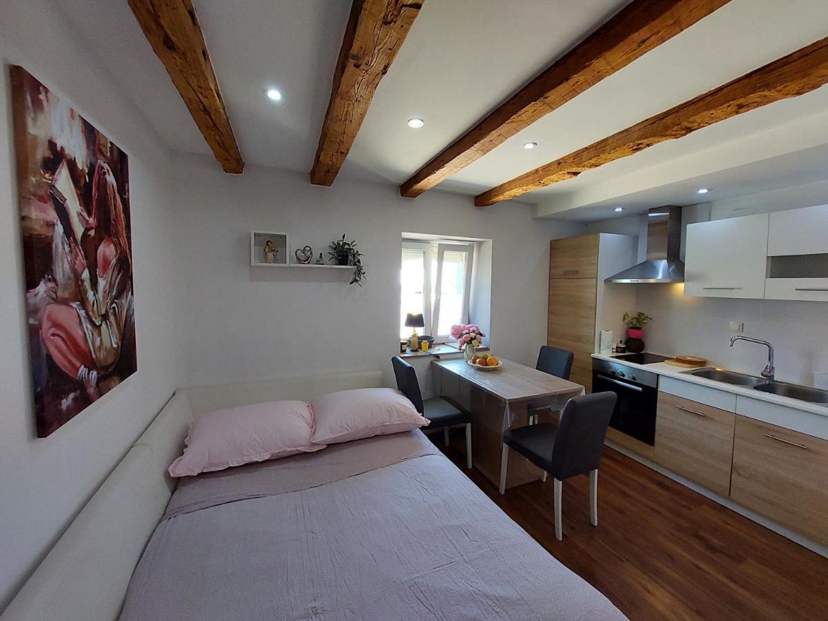 Apartment Mexicana Pink *